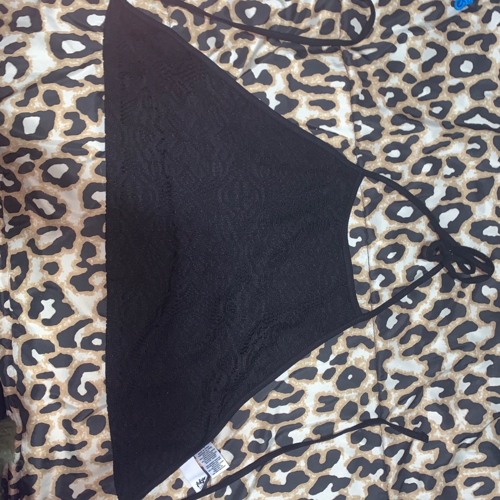 Halter crop top
